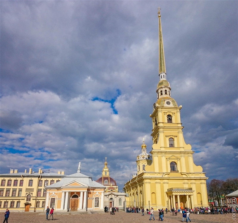 Петропавловский собор собственной персоной
