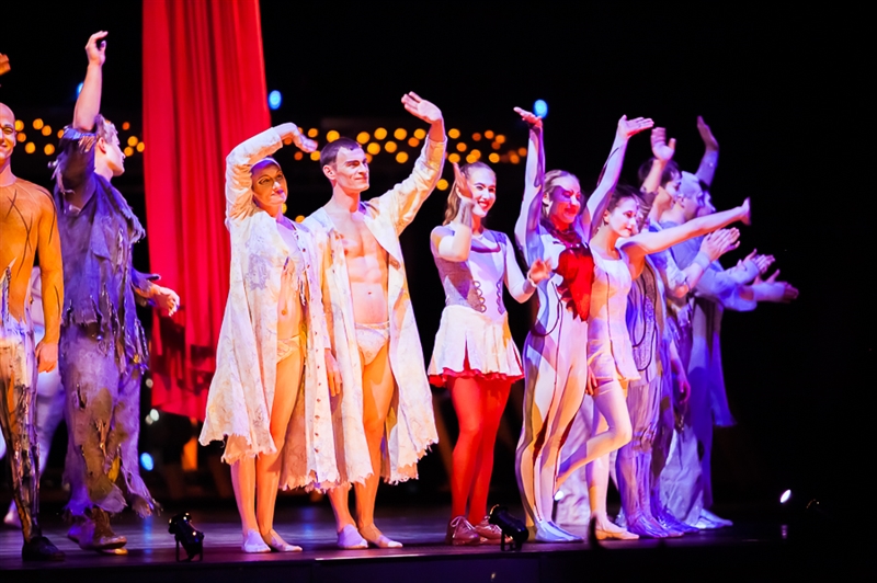 Порадовал состав трупы — более 80% русских имен